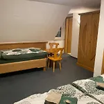 Berghaus Am Katzenstein Urgemuetliches Wohnen Im Wald
