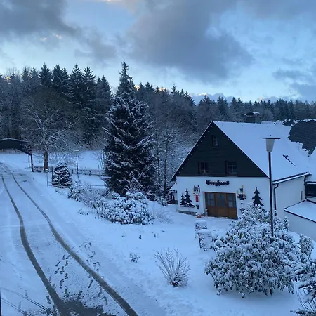 Berghaus Am Katzenstein Urgemuetliches Wohnen Im Wald 롯지 포베르샤우