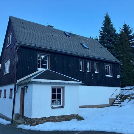 롯지 Berghaus Am Katzenstein Urgemuetliches Wohnen Im Wald 포베르샤우