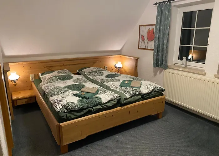 Hytte Berghaus Am Katzenstein Urgemuetliches Wohnen Im Wald