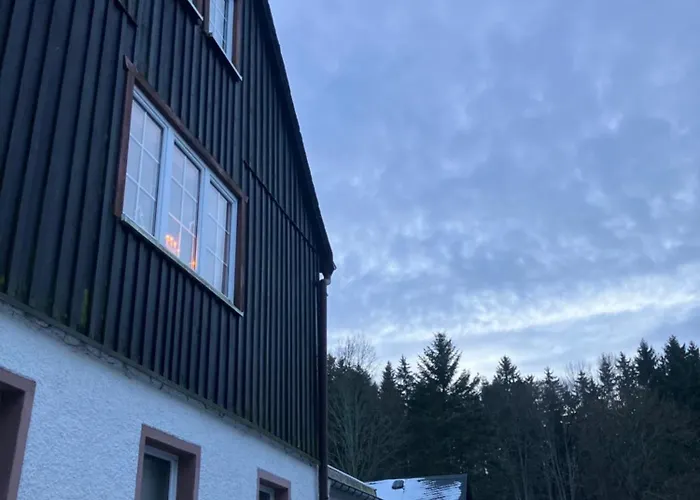 Berghaus Am Katzenstein Urgemuetliches Wohnen Im Wald Hytte